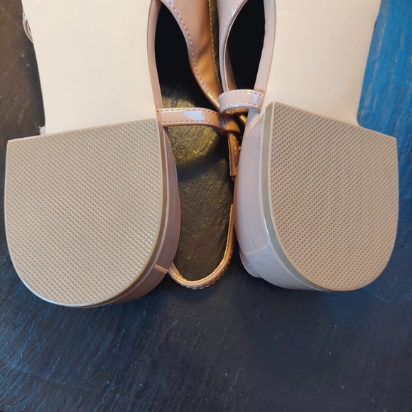 NEW! Steve Madden Wms Allure Patent Slingback Block Heel Tan/Black Vegan Sz 9.5M - Picture 10 of 10